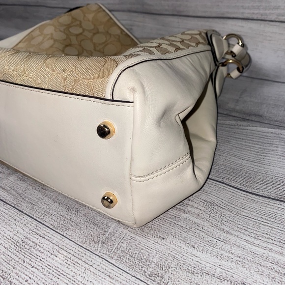 Coach Edie 31 Ladies Medium Signature Jacquard Shoulder Bag - Picture 13 of 14